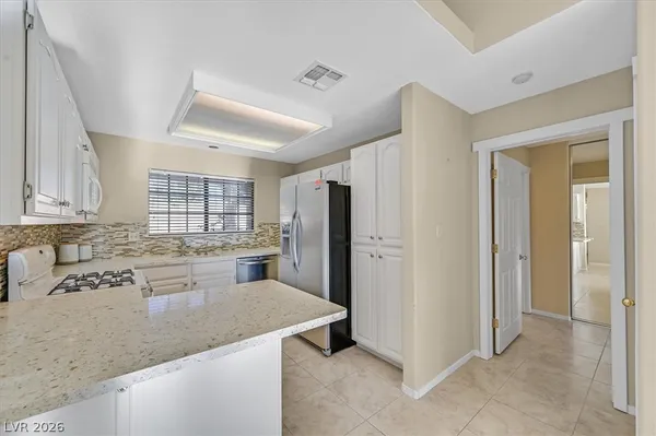 $1,800 | 2851 South Valley View Boulevard, Unit 1026, Las Vegas, NV 89102