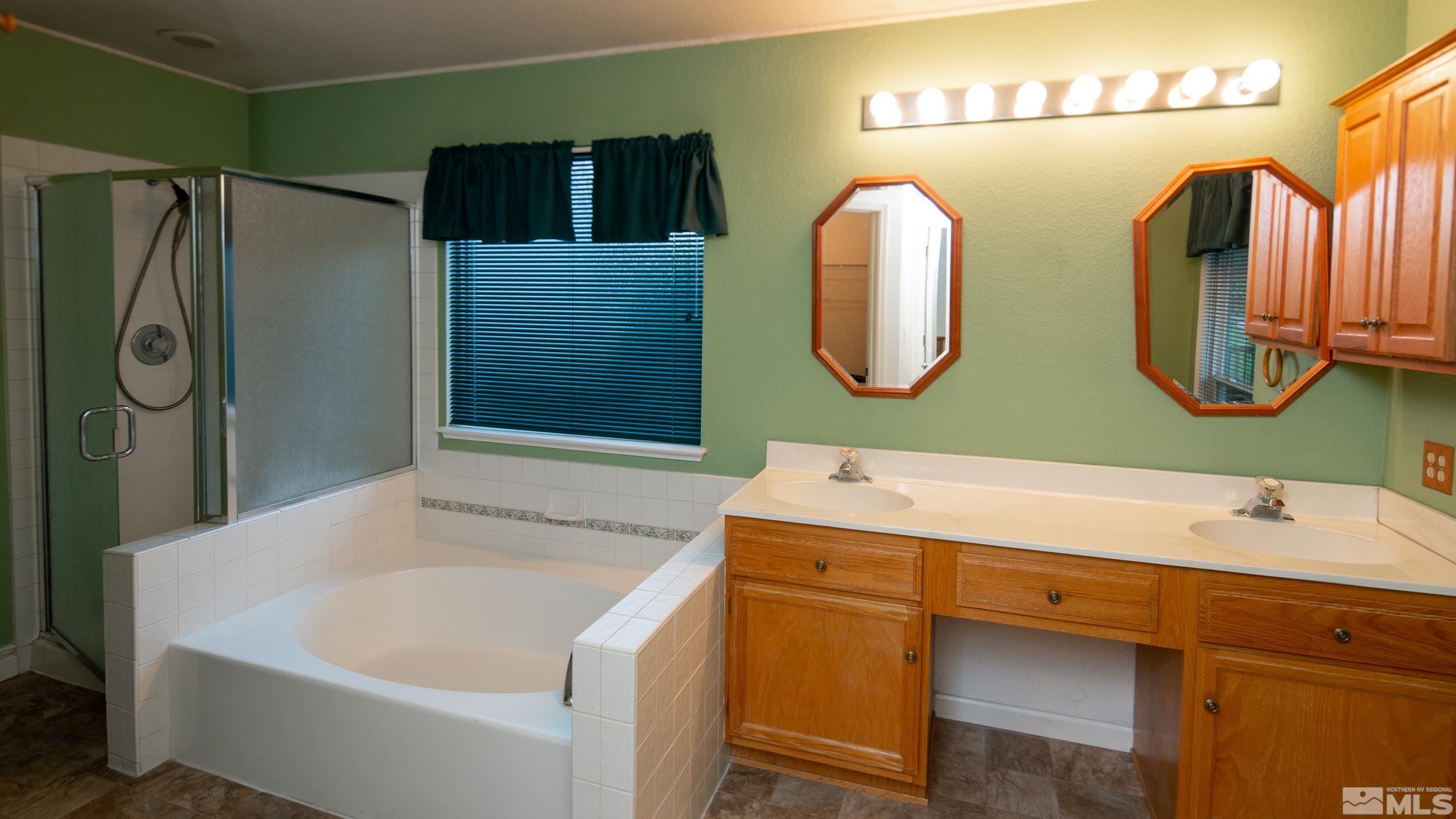 875 Cliff View Drive Reno, NV 89523 - Photo 12 of 16 Photo 12