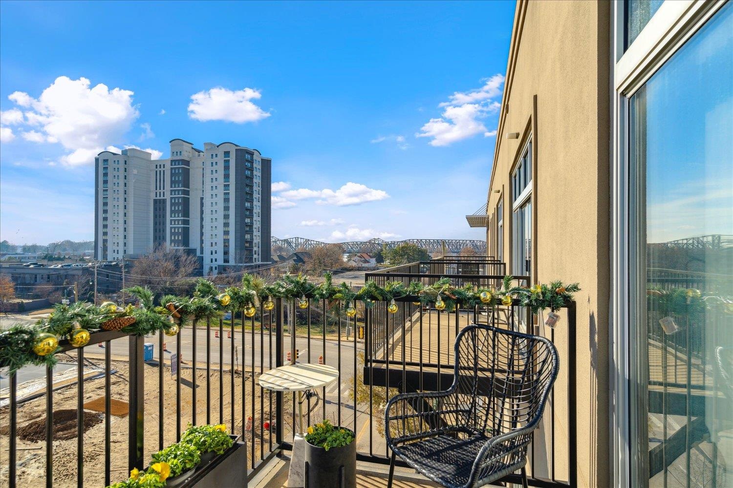 648 Riverside Drive, Unit 411 Memphis, TN 38103 - Photo 18 of 32 View of balcony