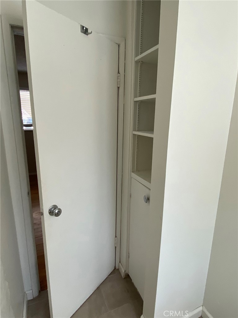 1124 Cordova Street, Unit 1 Pasadena, CA 91106 - Photo 7 of 8 a view of closet
