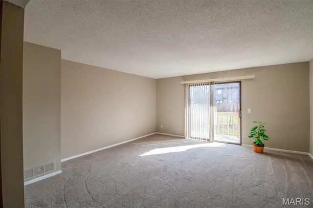 $139,900 | 78 Lemans Court, Unit 78, Lake St. Louis, MO 63367