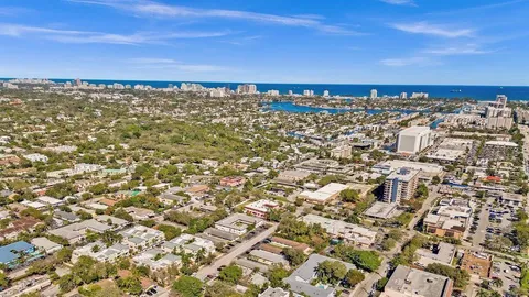 $675,000 | 703 Southeast 16th Court, Fort Lauderdale, FL 33316