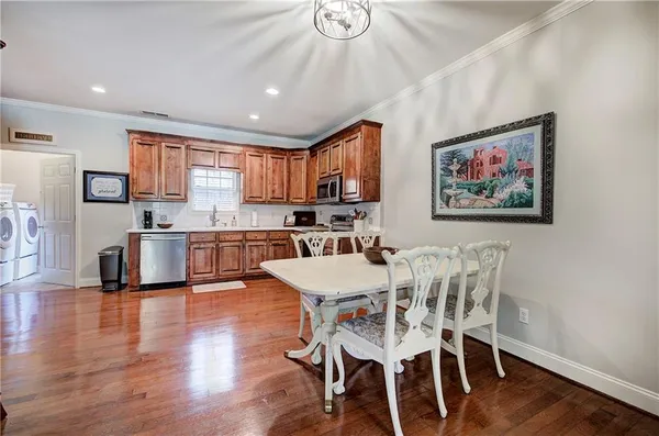 $268,000 | 618 Manor Way, Cartersville, GA 30120