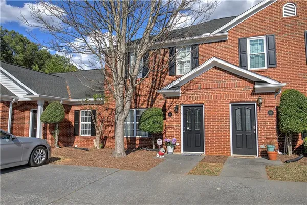 $268,000 | 618 Manor Way, Cartersville, GA 30120