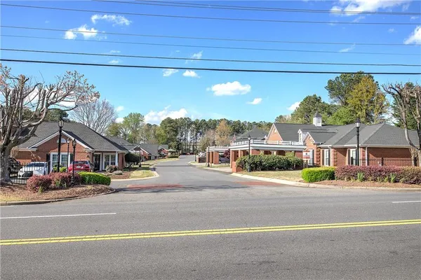 $268,000 | 618 Manor Way, Cartersville, GA 30120