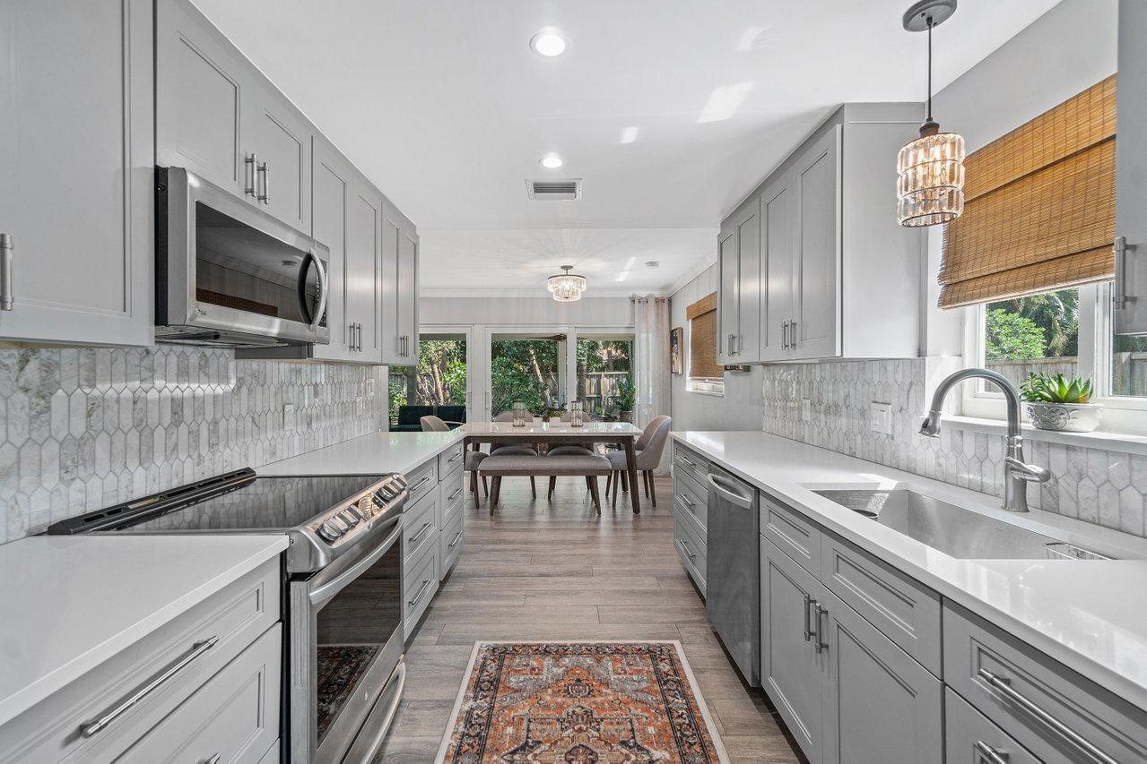 760 Southwest 3rd Street Boca Raton, FL 33486 - Photo 13 of 34 Kitchen 4