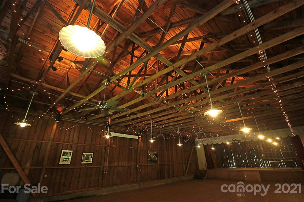 999 Cardinal Road, Unit CH8 Brevard, NC 28712 - Photo 23 of 31 Gallery Image 23