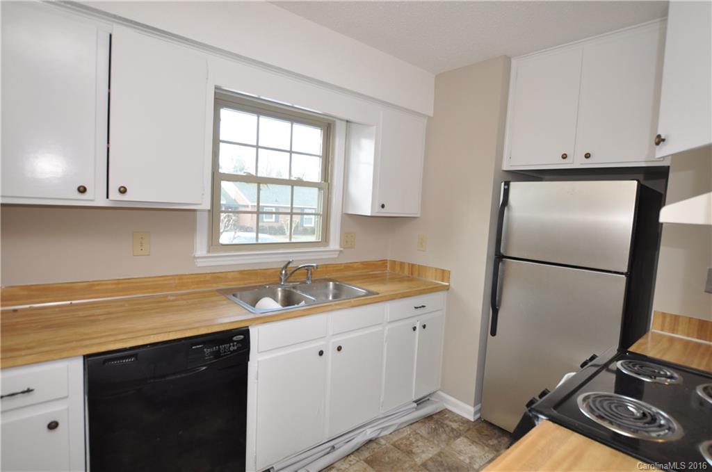 6909 Carmel Road, Unit 6909 Charlotte, NC 28226 - Photo 3 of 8