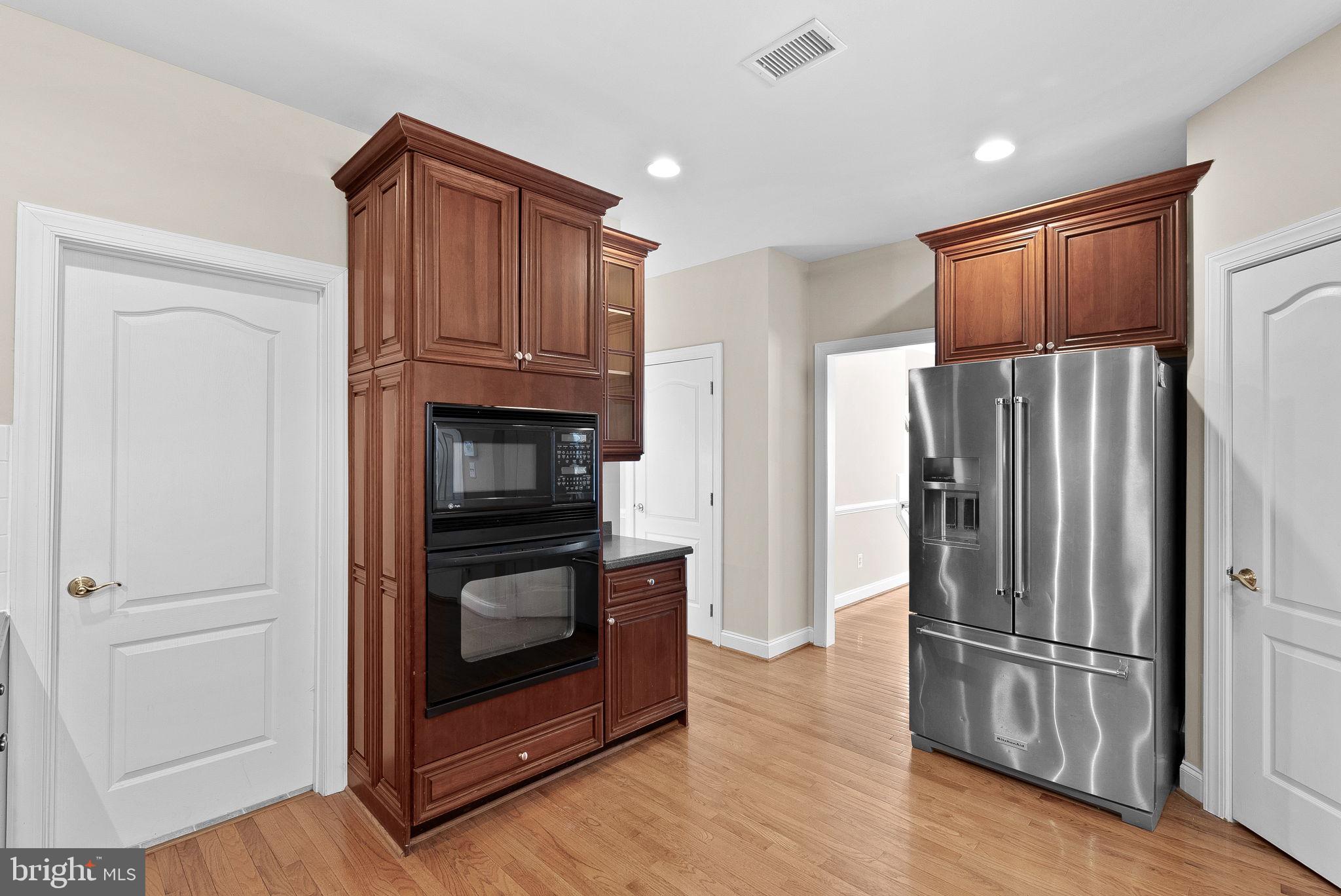 20043 Valhalla Square Ashburn, VA 20147 - Photo 17 of 49