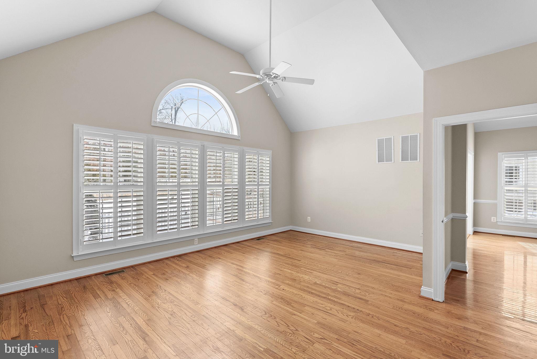 20043 Valhalla Square Ashburn, VA 20147 - Photo 21 of 49 Main Level Primary Bedroom