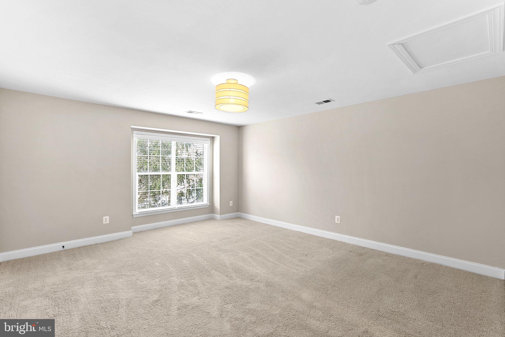 20043 Valhalla Square Ashburn, VA 20147 - Photo 26 of 49 3rd Bedroom / Upper Level