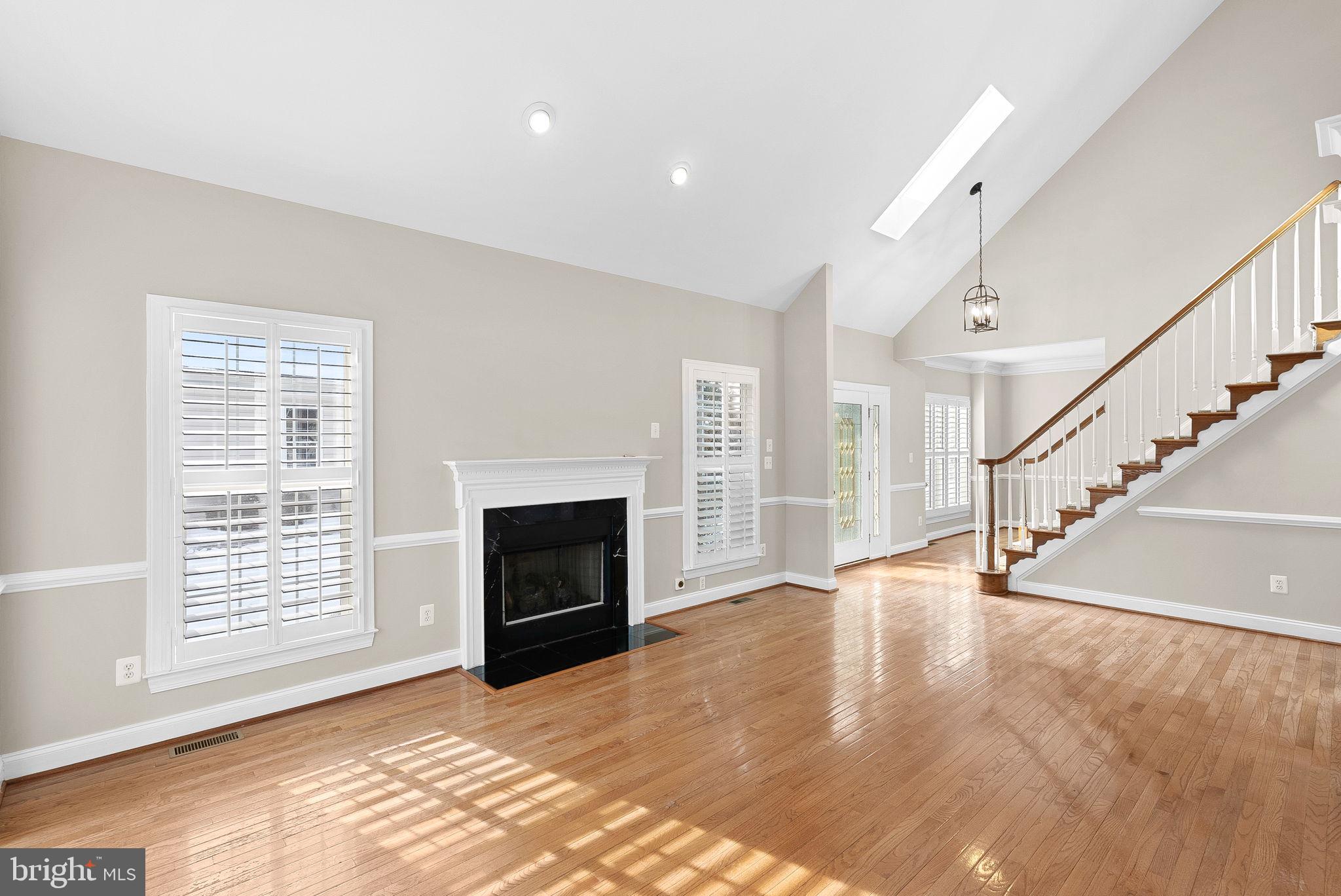 20043 Valhalla Square Ashburn, VA 20147 - Photo 4 of 49