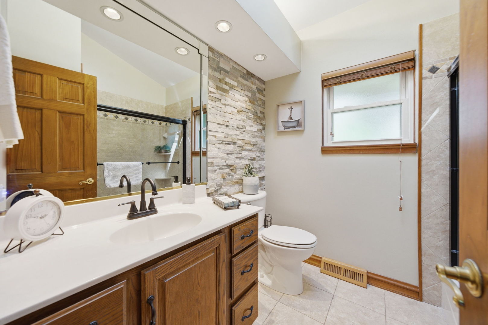 20W545 Moreland Avenue Addison, IL 60101 - Photo 19 of 38