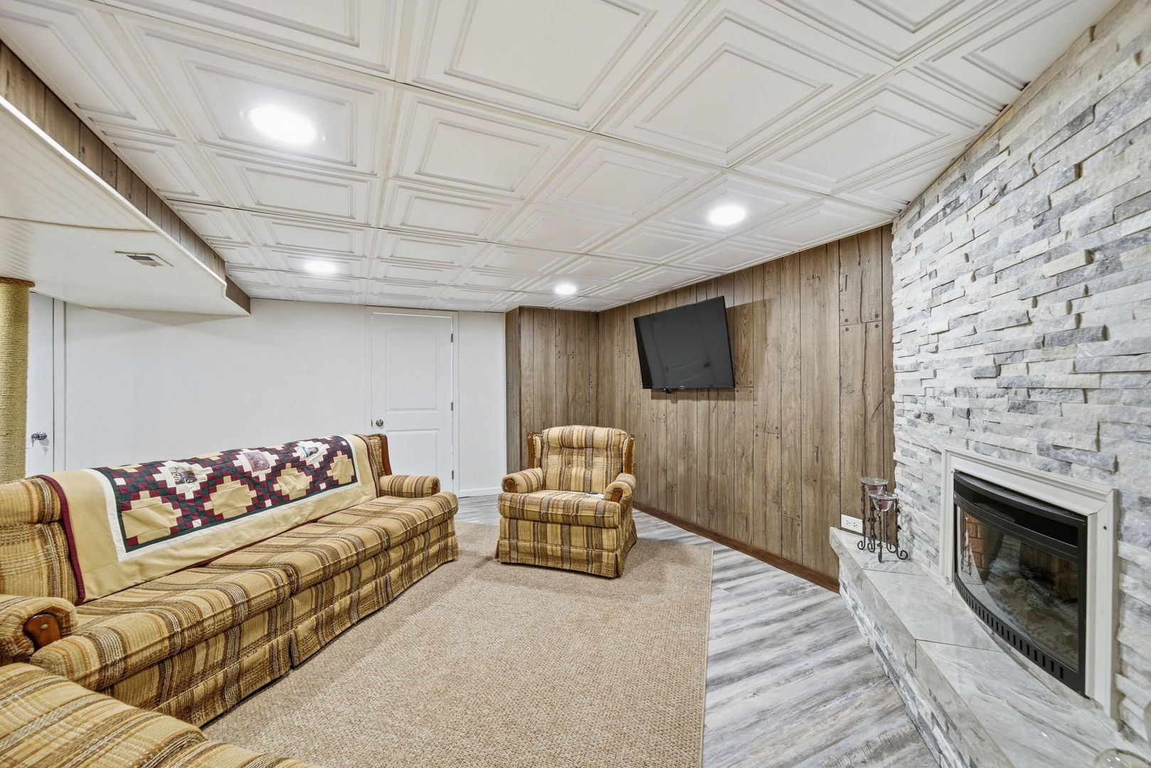 20W545 Moreland Avenue Addison, IL 60101 - Photo 22 of 38