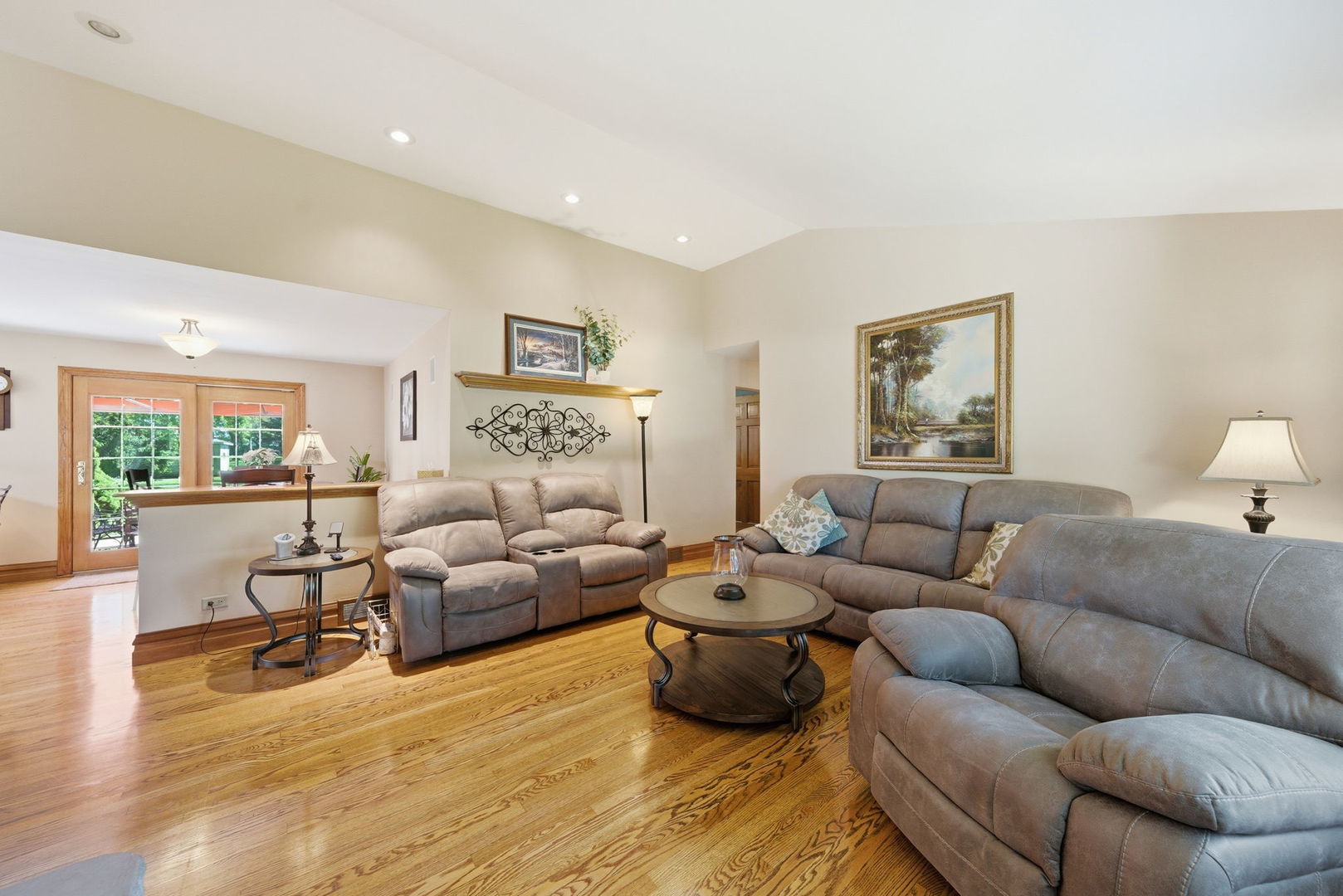 20W545 Moreland Avenue Addison, IL 60101 - Photo 6 of 38