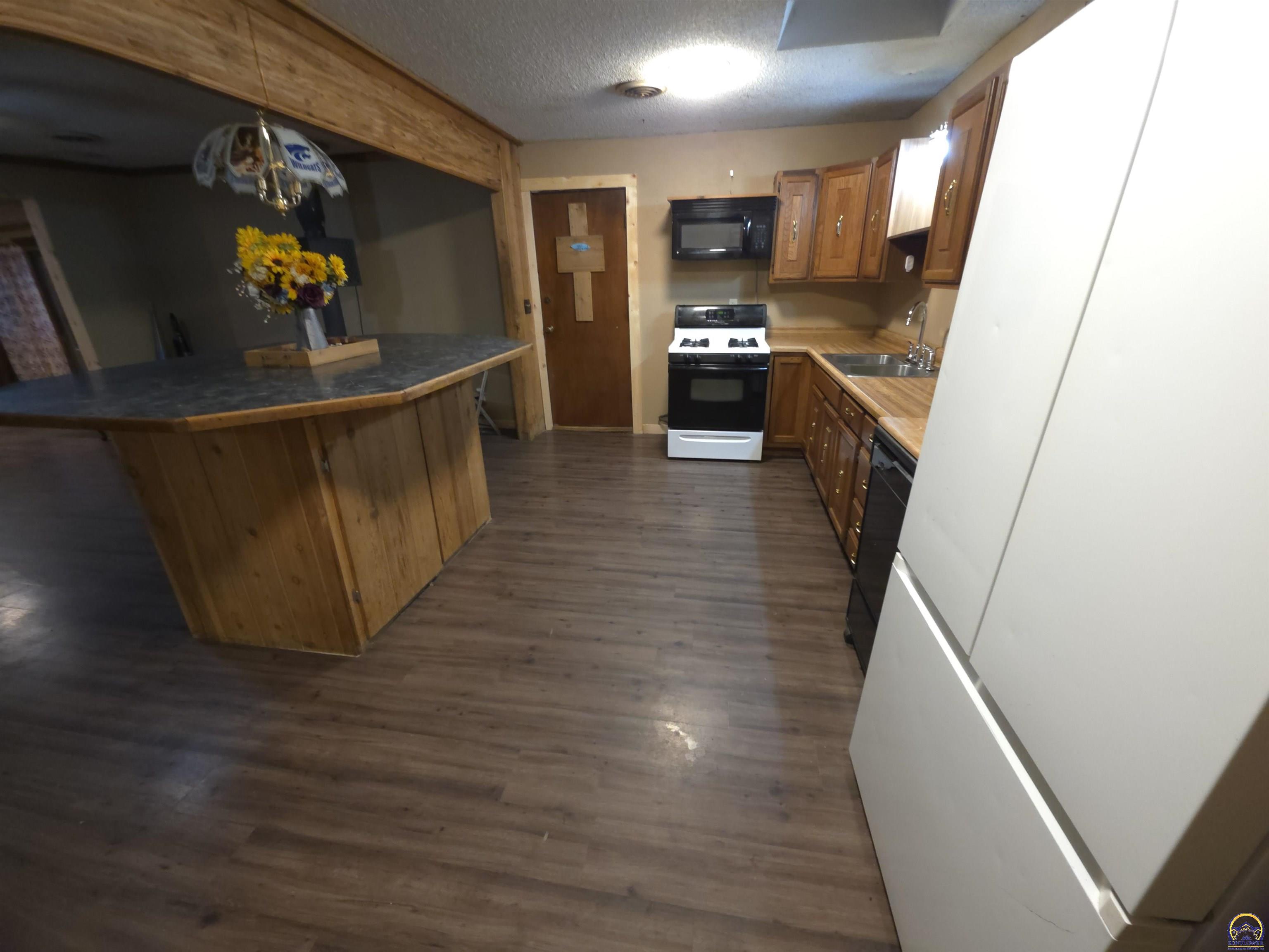 17086 114 Road Hoyt, KS 66440 - Photo 7 of 25 Gallery Image 7