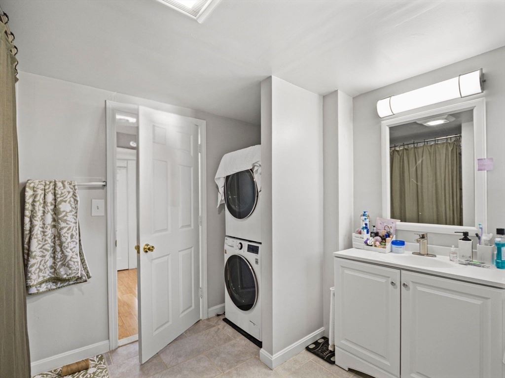 216 Providence Street Worcester, MA 01607 - Photo 17 of 26