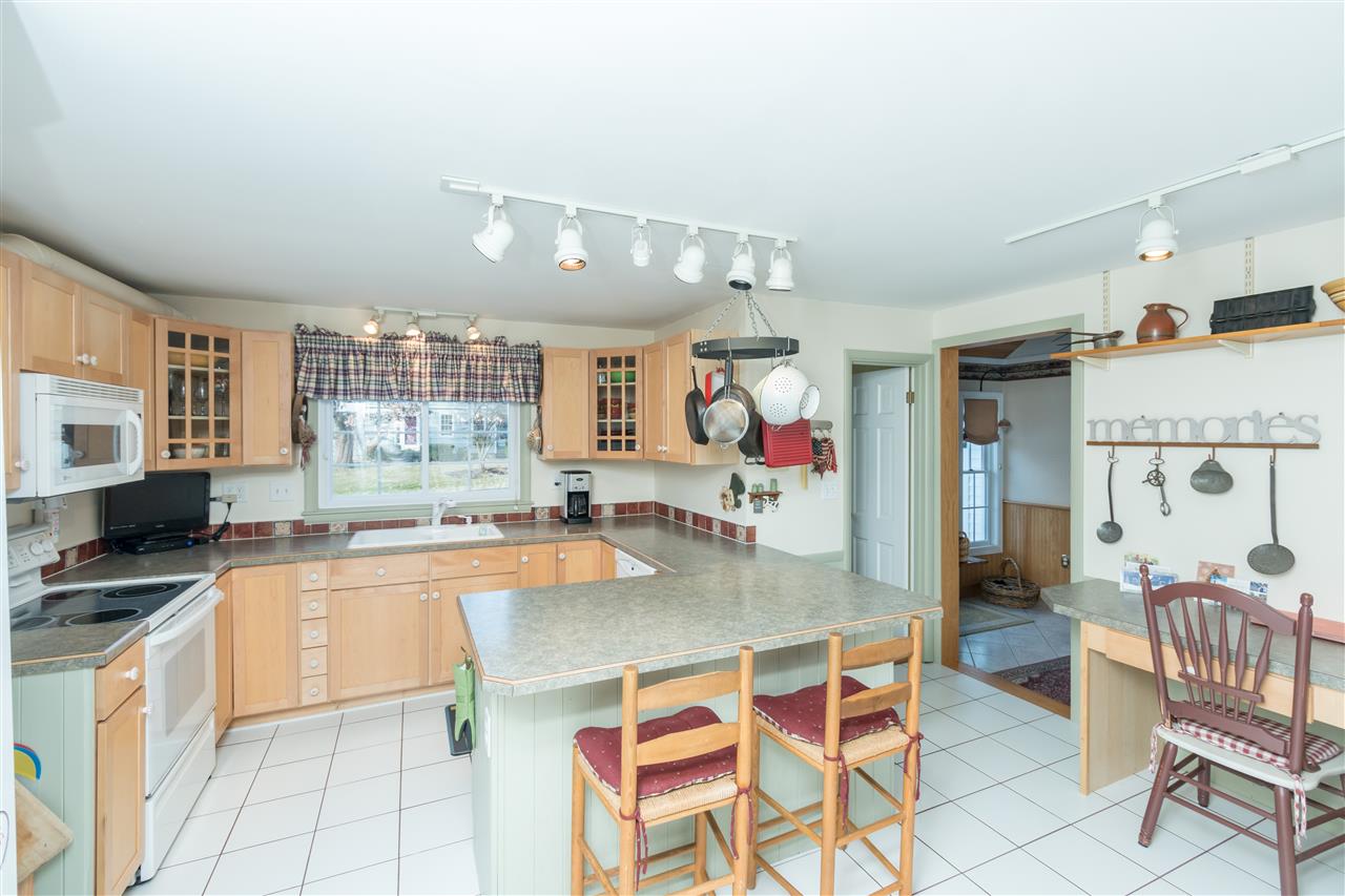 167 North Gate Road Manchester, NH 03104 - Photo 3 of 31 Gallery Image 3