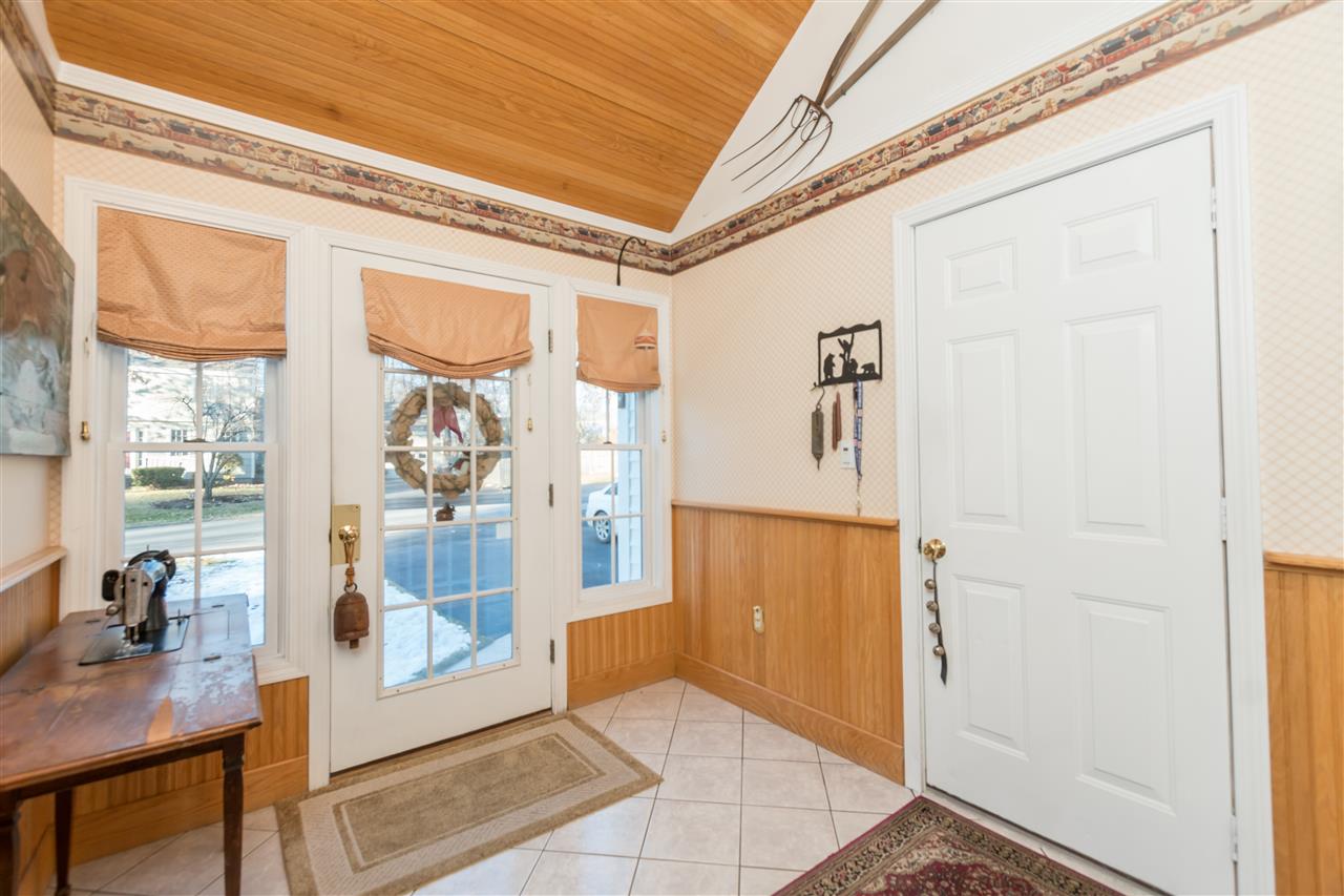 167 North Gate Road Manchester, NH 03104 - Photo 6 of 31 Gallery Image 6