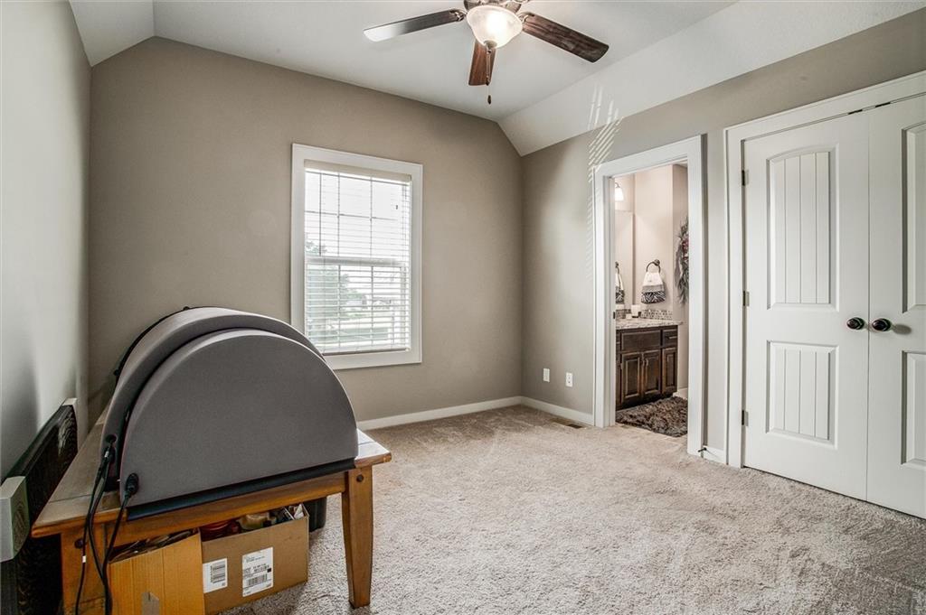 2616 Southwest 11 Street Lee's Summit, MO 64081 - Photo 20 of 29