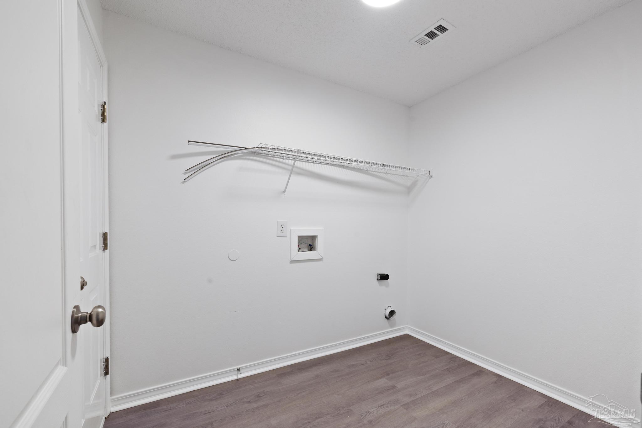 5564 Paddle Wheel Drive Milton, FL 32583 - Photo 16 of 41 a view of an empty room