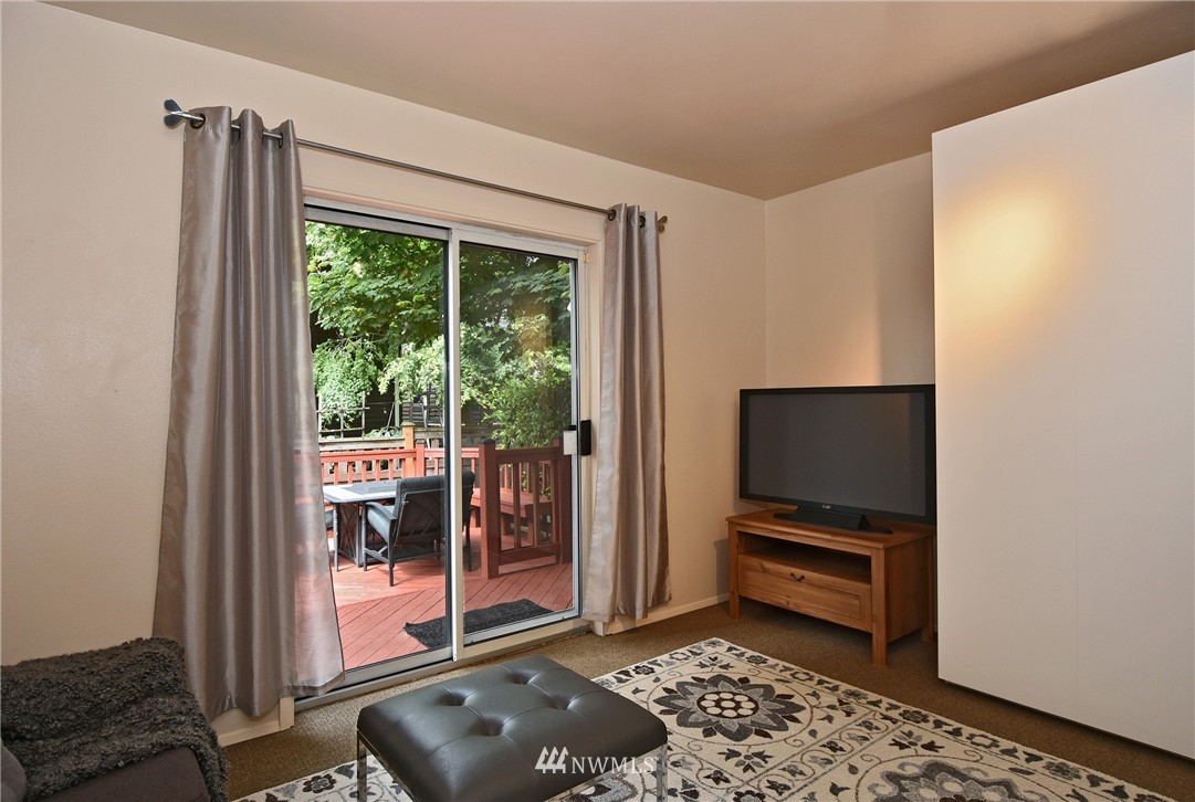 2134 North 87th Street Seattle, WA 98103 - Photo 4 of 22 Gallery Image 4