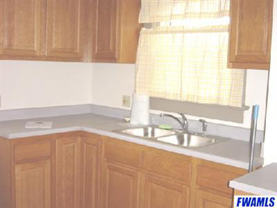 2312 Oakridge Road Fort Wayne, IN 46805 - Photo 3 of 8 Gallery Image 3