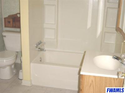 2312 Oakridge Road Fort Wayne, IN 46805 - Photo 5 of 8 Gallery Image 5
