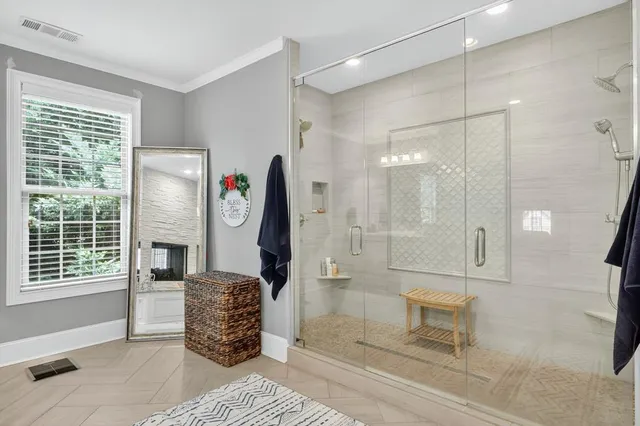 $1,290,000 | 6509 Snug Harbor Court, Flowery Branch, GA 30542