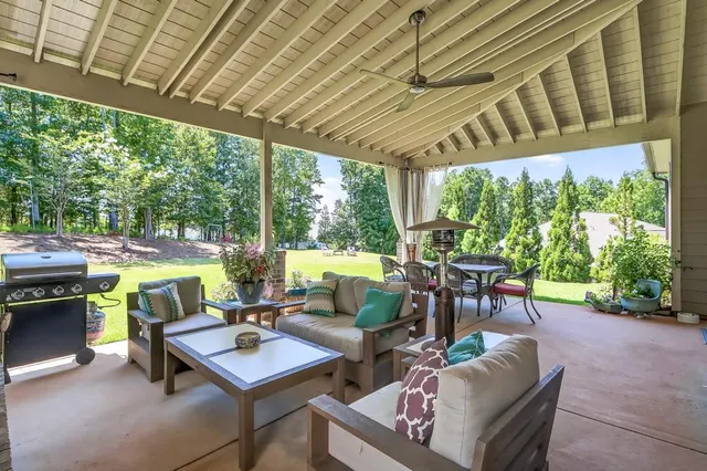 $1,290,000 | 6509 Snug Harbor Court, Flowery Branch, GA 30542