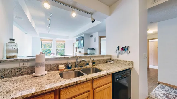 $2,350 | 560 North 2nd Street, Unit 300, Minneapolis, MN 55401