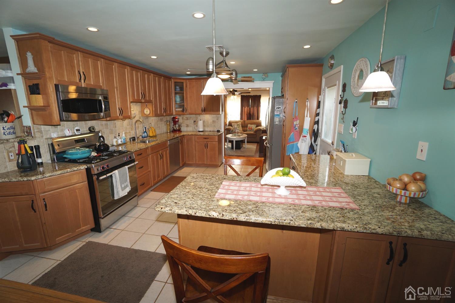 27 Sturgis Road Edison, NJ 08817 - Photo 14 of 30