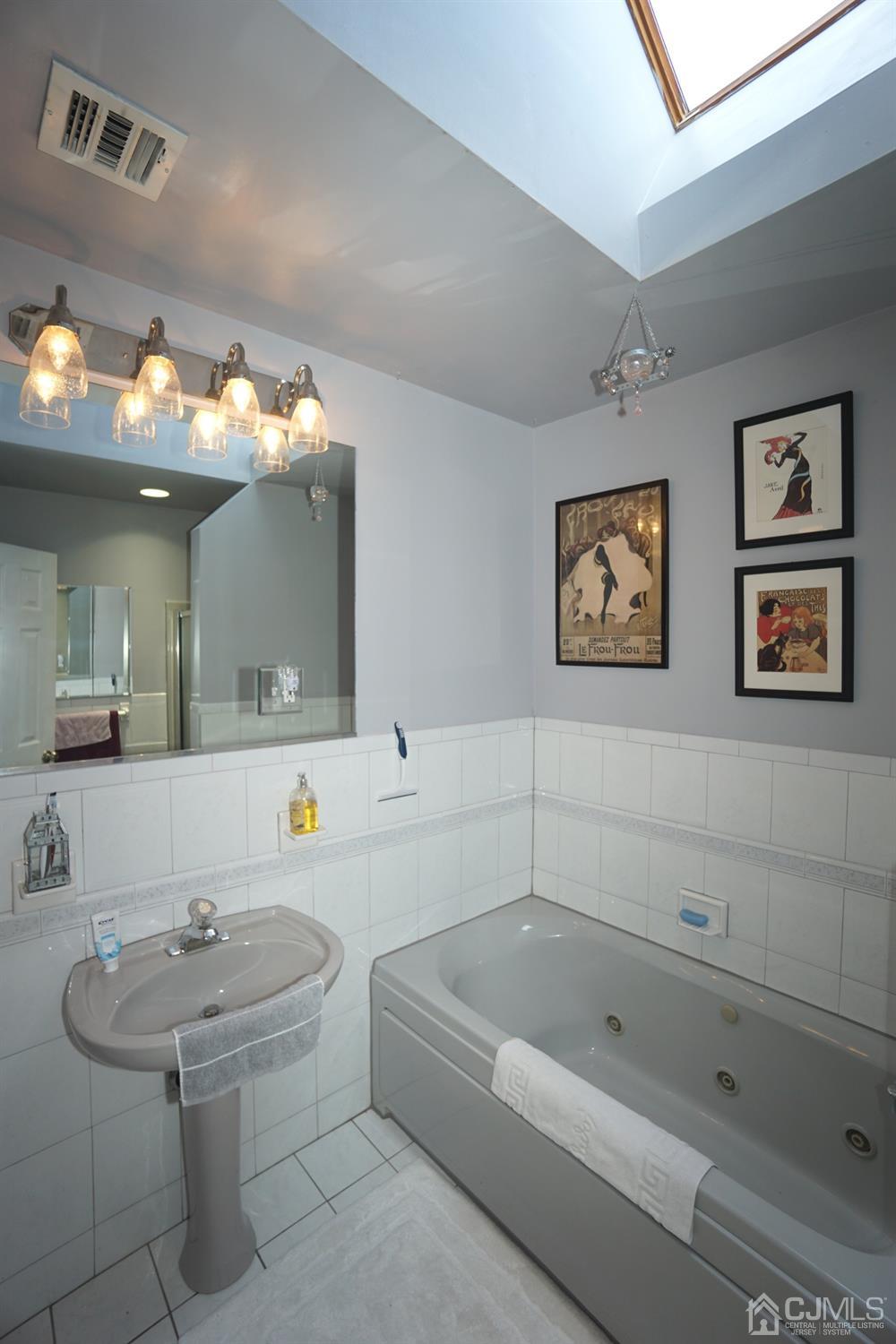 27 Sturgis Road Edison, NJ 08817 - Photo 22 of 30