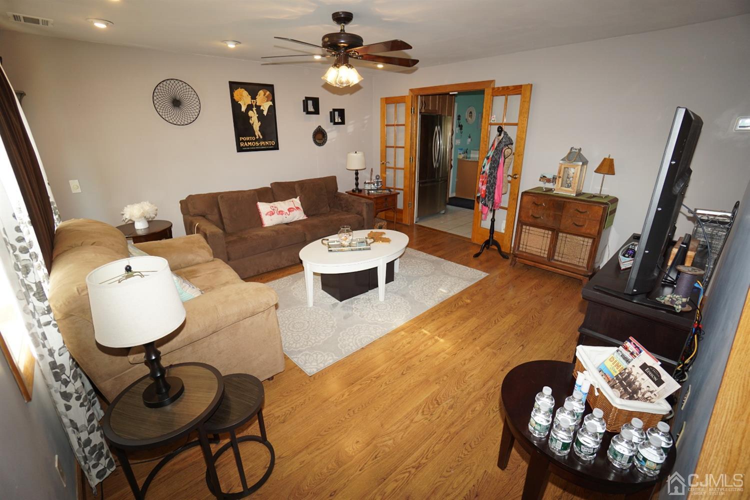 27 Sturgis Road Edison, NJ 08817 - Photo 7 of 30