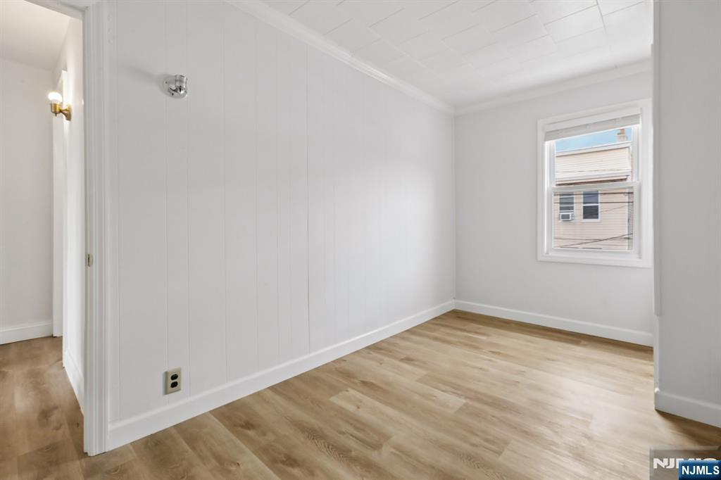 63 Garrison Street Newark, NJ 07105 - Photo 22 of 40
