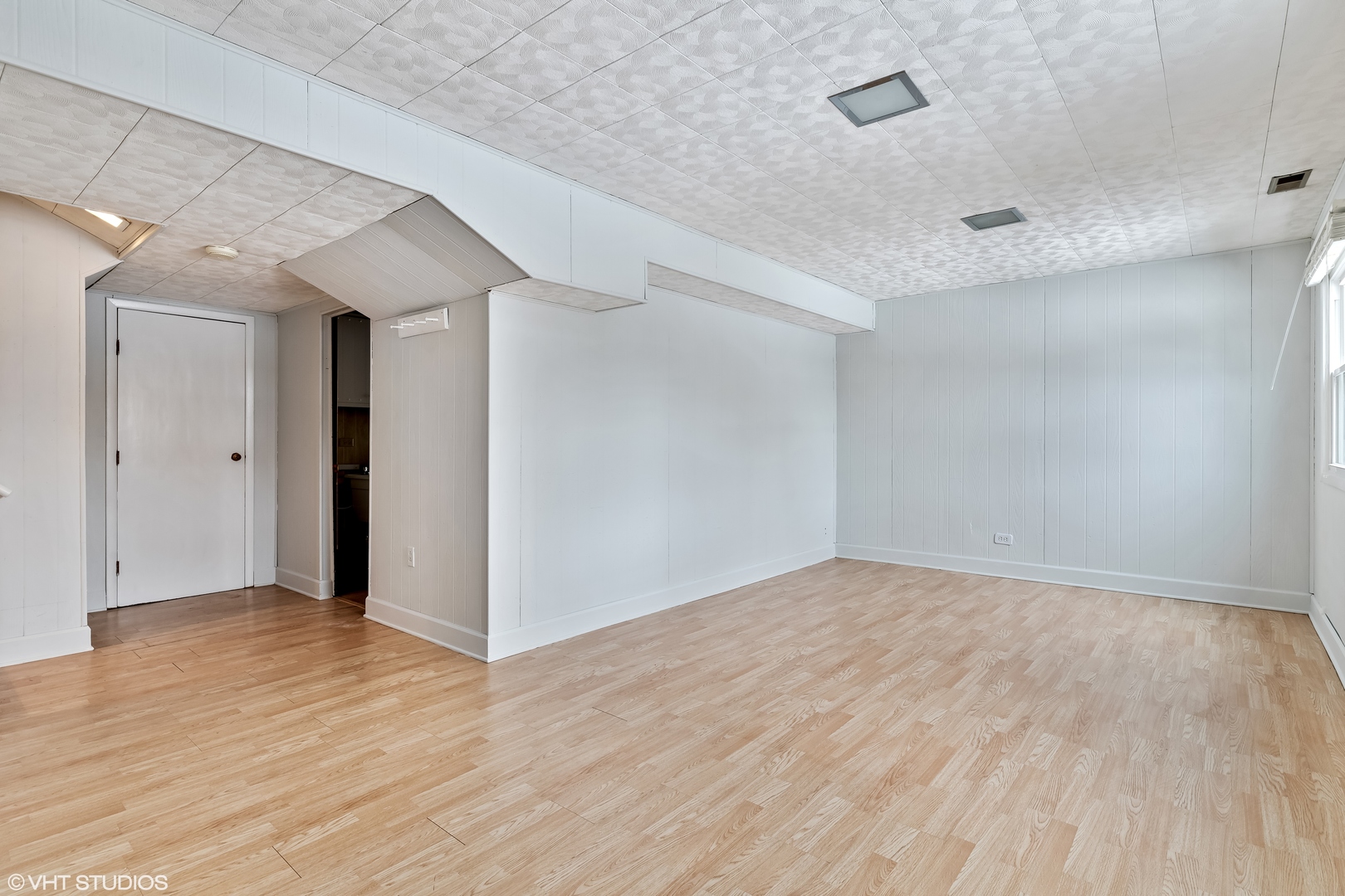 1400 Meyer Road Hoffman Estates, IL 60169 - Photo 19 of 22