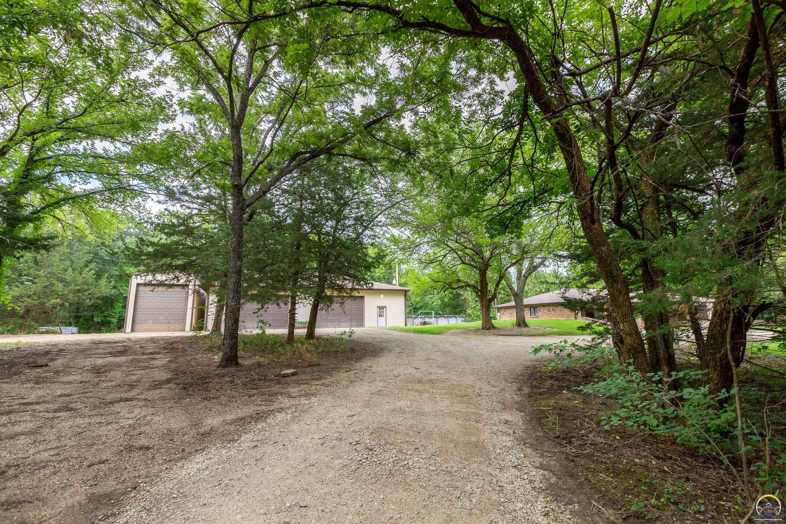 1757 Buck Creek Road Perry, KS 66073 - Photo 26 of 90