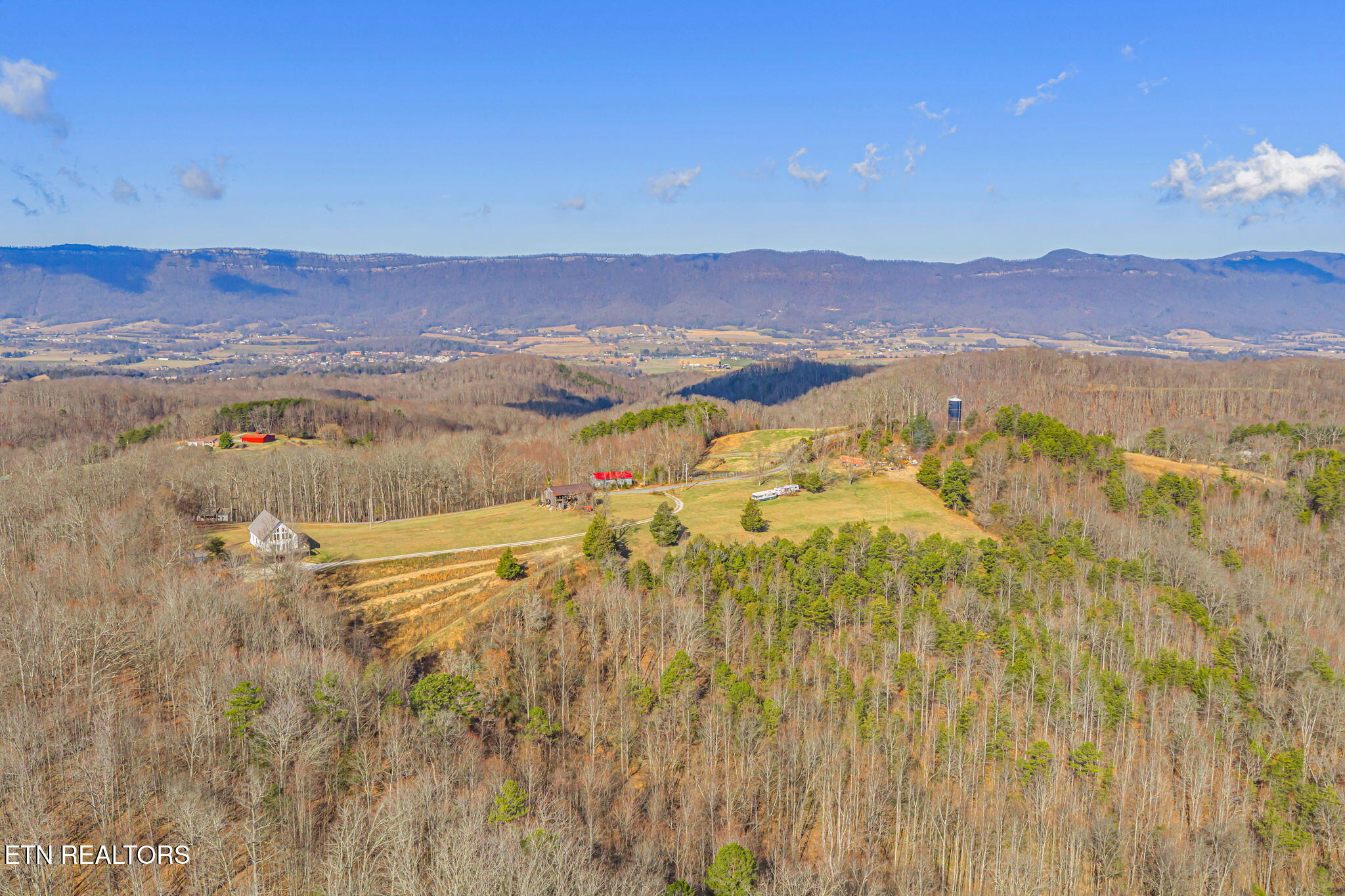 264 Victory Road La Follette, TN 37766 - Photo 4 of 54 52-web-or-mls-264 Victory Cross Road-52