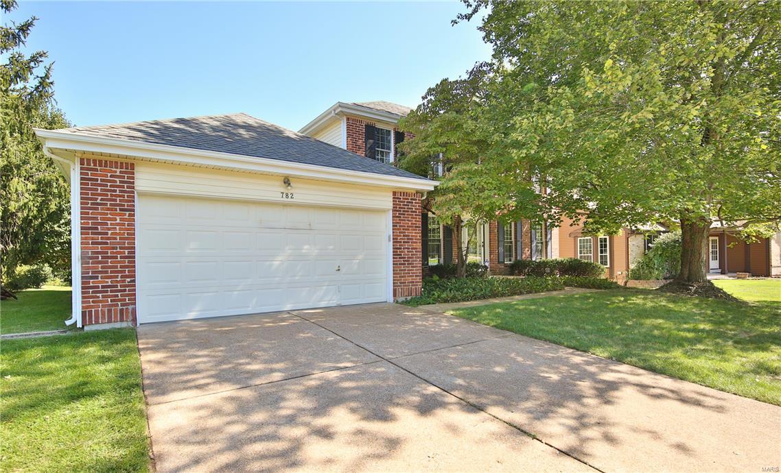 782 Strafford Ridge Drive Ballwin, MO 63021 - Photo 2 of 54 Gallery Image 2