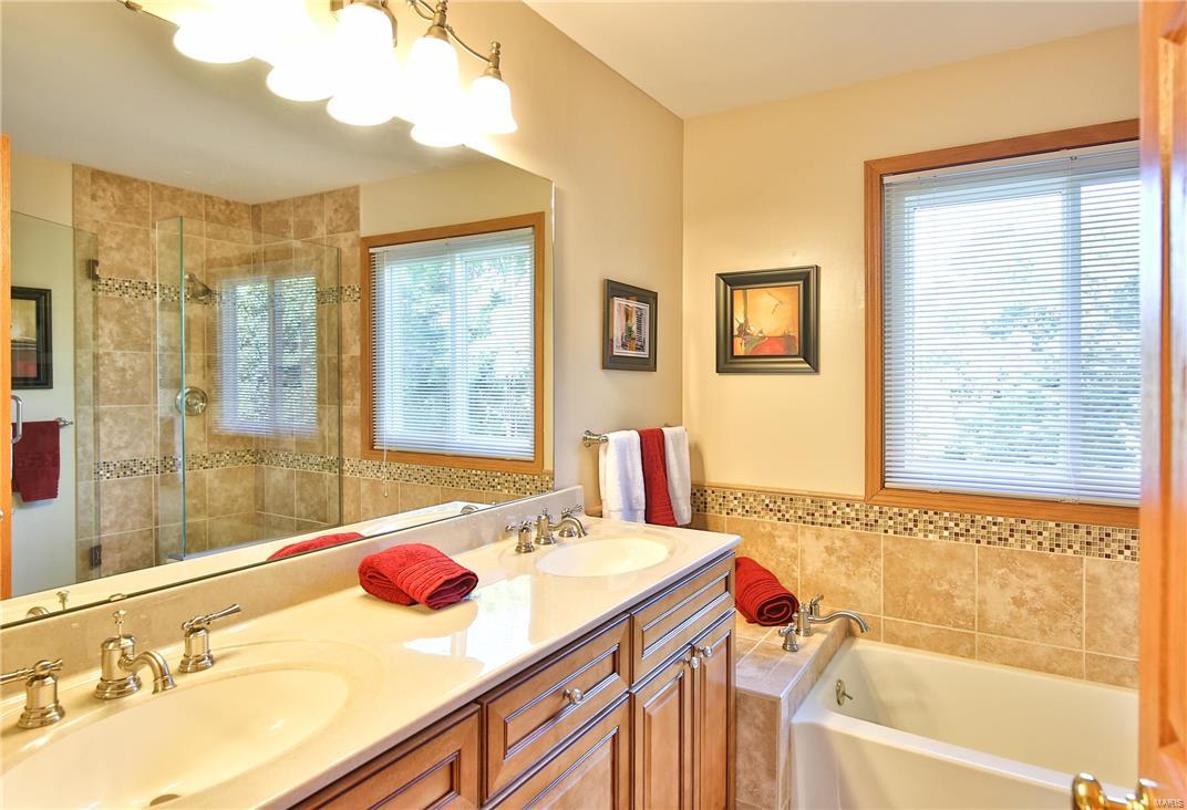 782 Strafford Ridge Drive Ballwin, MO 63021 - Photo 28 of 54 Gallery Image 28