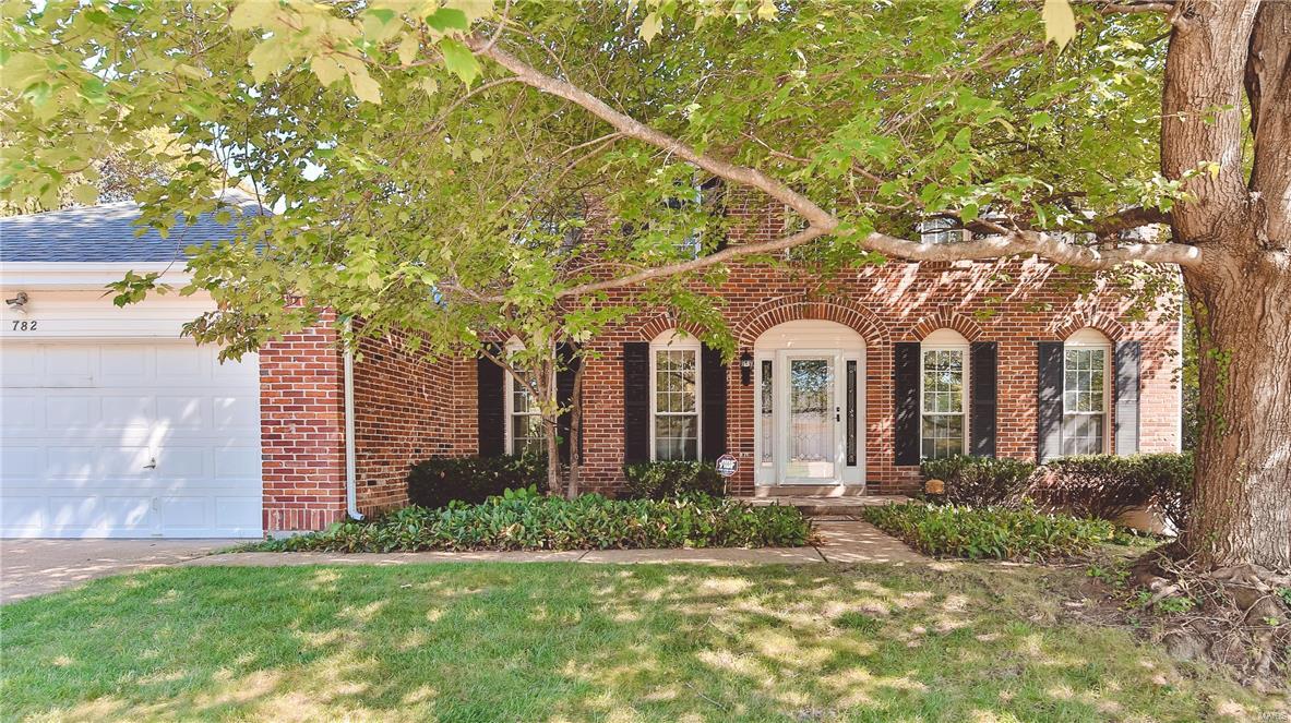 782 Strafford Ridge Drive Ballwin, MO 63021 - Photo 4 of 54 Gallery Image 4