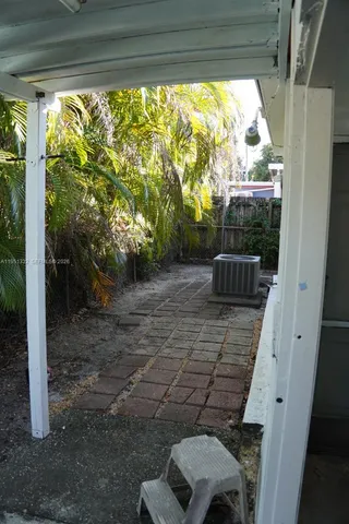 $2,399 | 61 Southwest 58th Court, Unit D, Miami, FL 33144