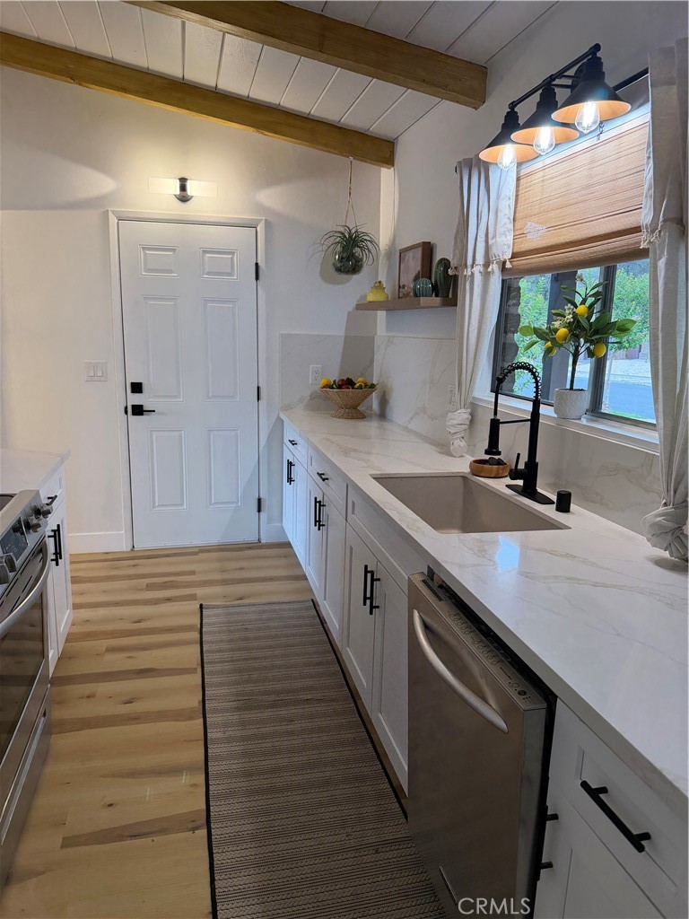 3252 Vía Altamira Fallbrook, CA 92028 - Photo 7 of 48