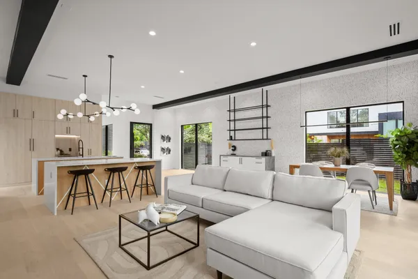 $2,599,000 | 2215 South 3rd Street, Austin, TX 78704