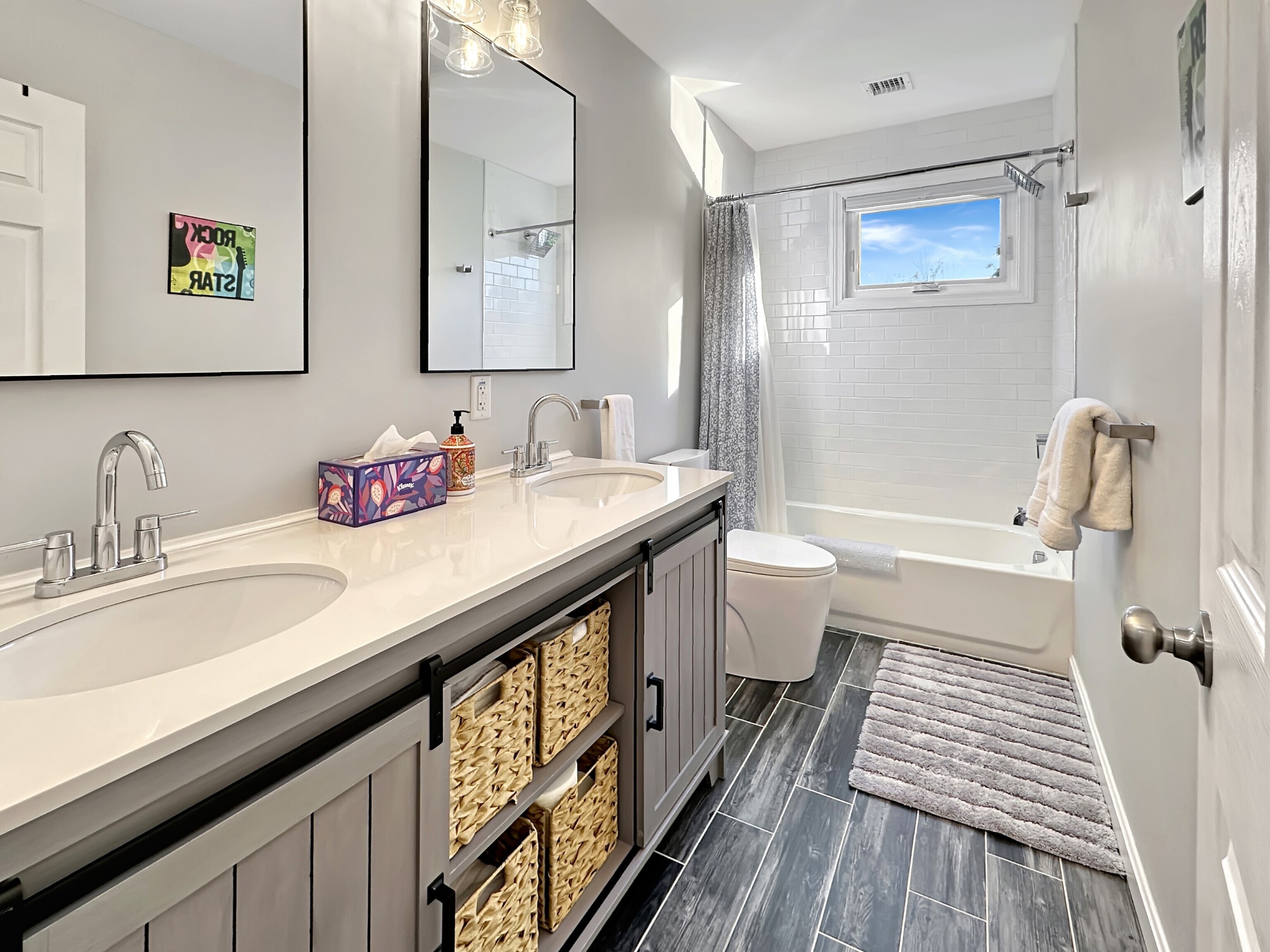 276 Niantic River Road Waterford, CT 06385 - Photo 35 of 39