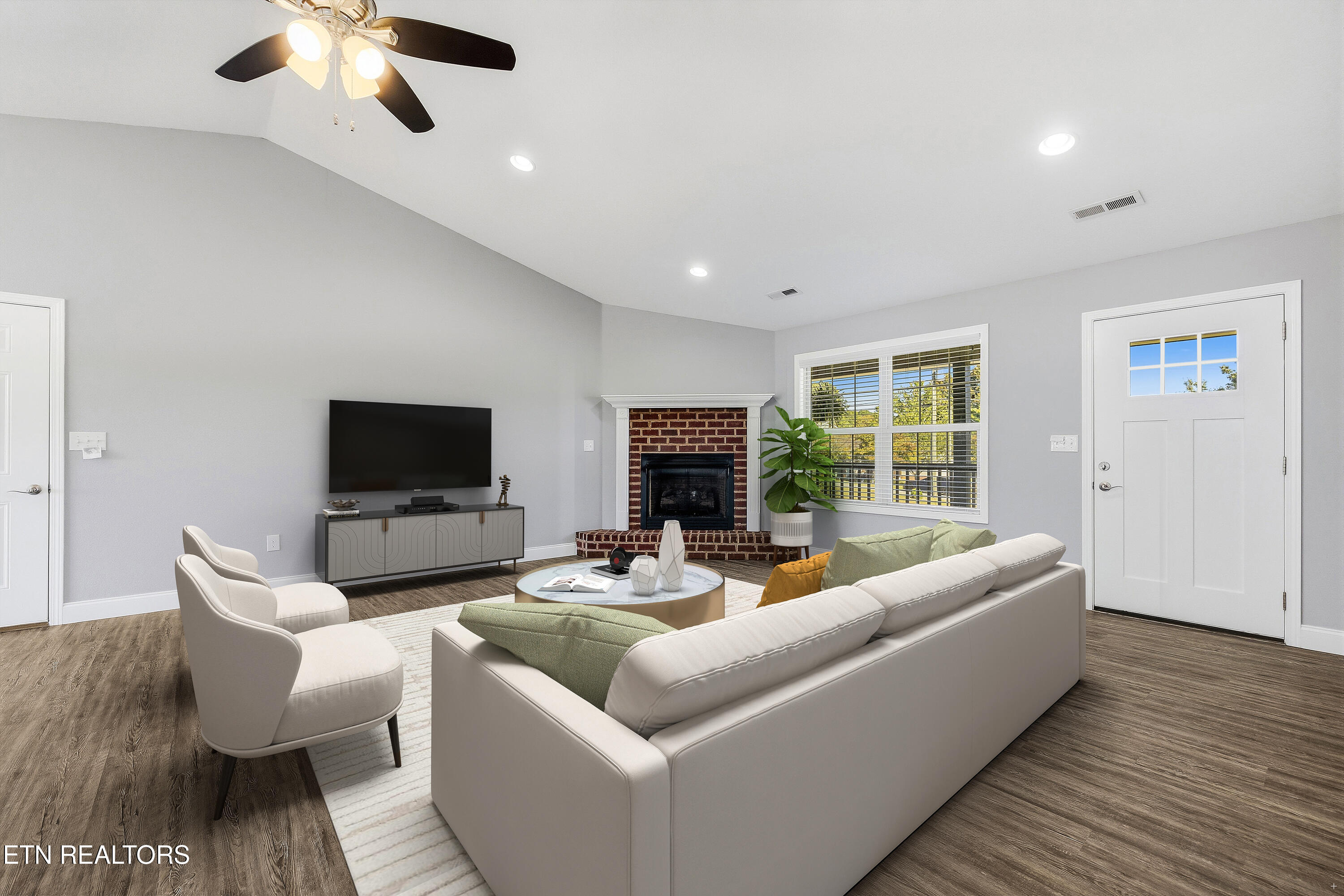 319 Ayers Road Kodak, TN 37764 - Photo 6 of 27 Staged-living room