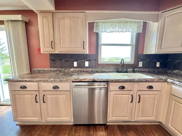 $369,900 | 2767 North 300 West, Bluffton, IN 46714