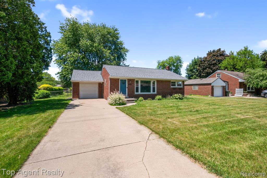 36365 Briarcliff Road Sterling Heights, MI 48312 - Photo 48 of 52