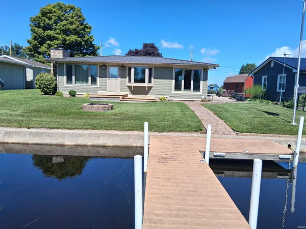 $199,900 | 10558 South Bouse Drive, Silver Lake, IN 46982