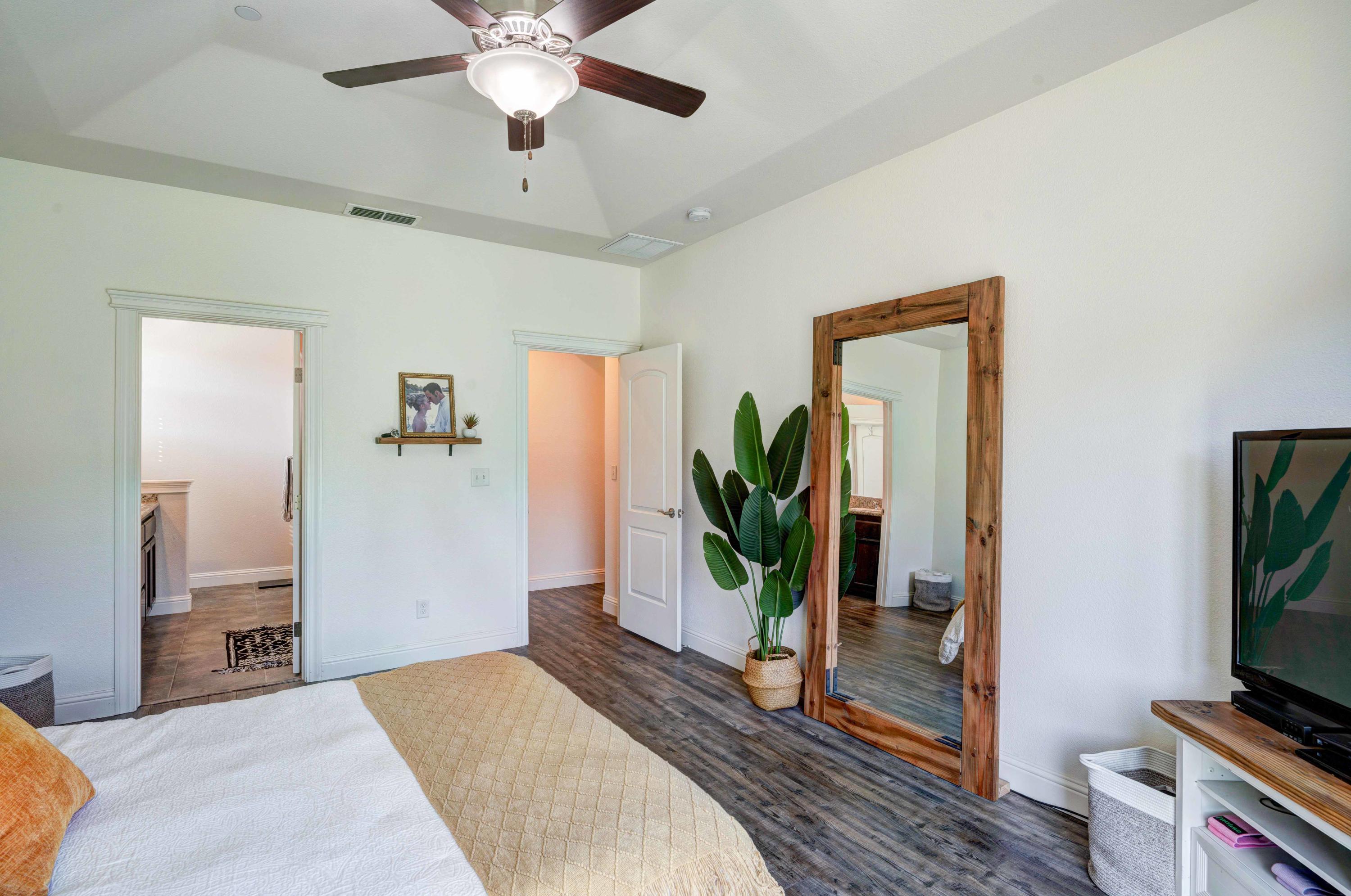 3426 Hotlam Road Redding, CA 96002 - Photo 31 of 53 Redding-Real-Estate-Photography-33